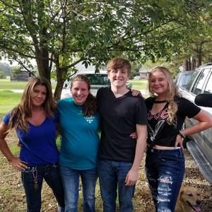 Meet your Posher, Tonya